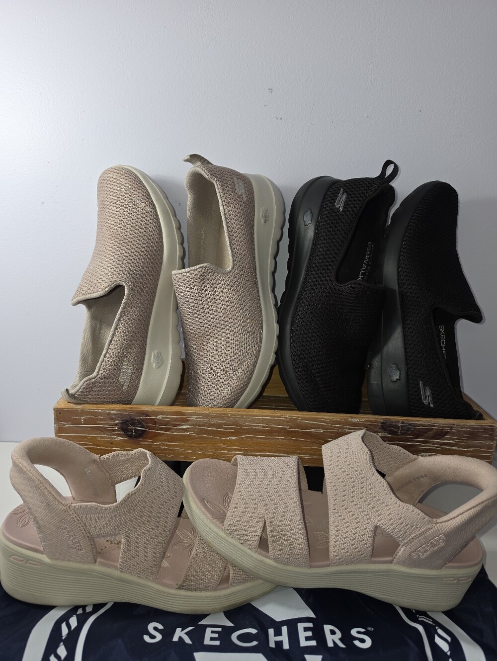 #2583, WOMAN SKECHERS LOT (7.5) 3 PAIRS, BLACK, BEIGE, PINK, GREAT CONDITION